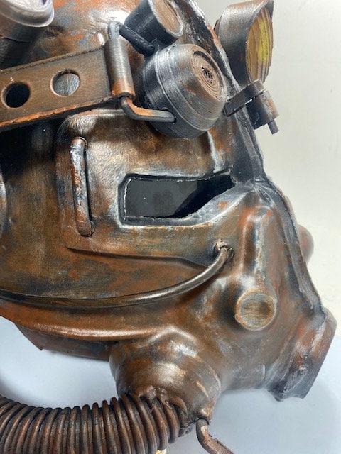 T45d Power Armor Helmet (Apocalyptic Rust Paint) - Cosplay Replica - Glow in the Dark Lamp - VacuumFormed + Hand-Painted & Weathered