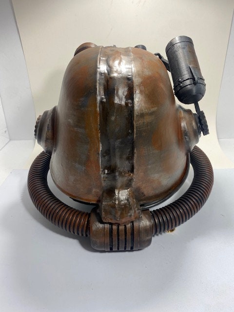 T45d Power Armor Helmet (Apocalyptic Rust Paint) - Cosplay Replica - Glow in the Dark Lamp - VacuumFormed + Hand-Painted & Weathered
