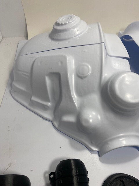 Life-Sized T-45d Power Armor HELMET - Full Kit - (UNASSEMBLED) - DIY Cosplay - Vacuum-Formed - Full Kit