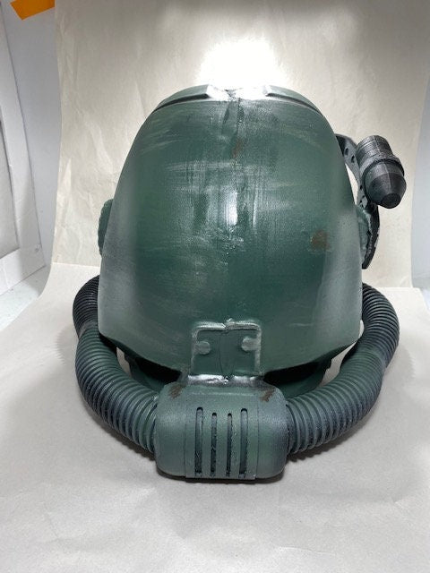 T60 Power Armor Helmet (Pre-War Military Green Paint) - Cosplay Replica - Glow in the Dark Lamp - Vacuum-Formed + Hand-Painted & Weathered