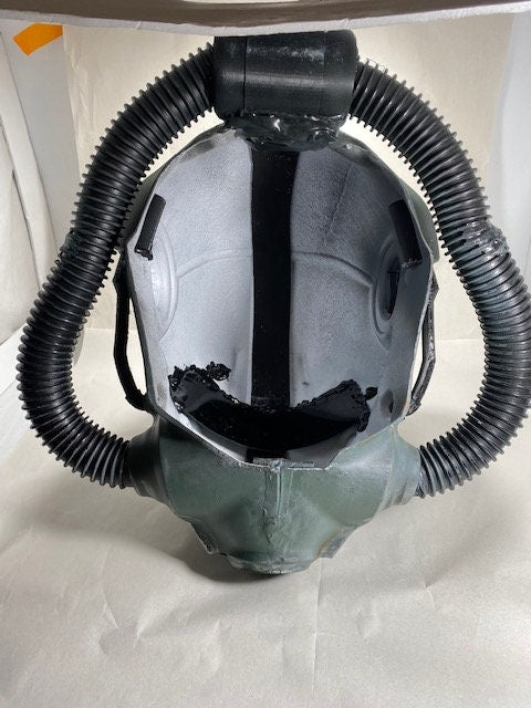 T60 Power Armor Helmet (Pre-War Military Green Paint) - Cosplay Replica - Glow in the Dark Lamp - Vacuum-Formed + Hand-Painted & Weathered