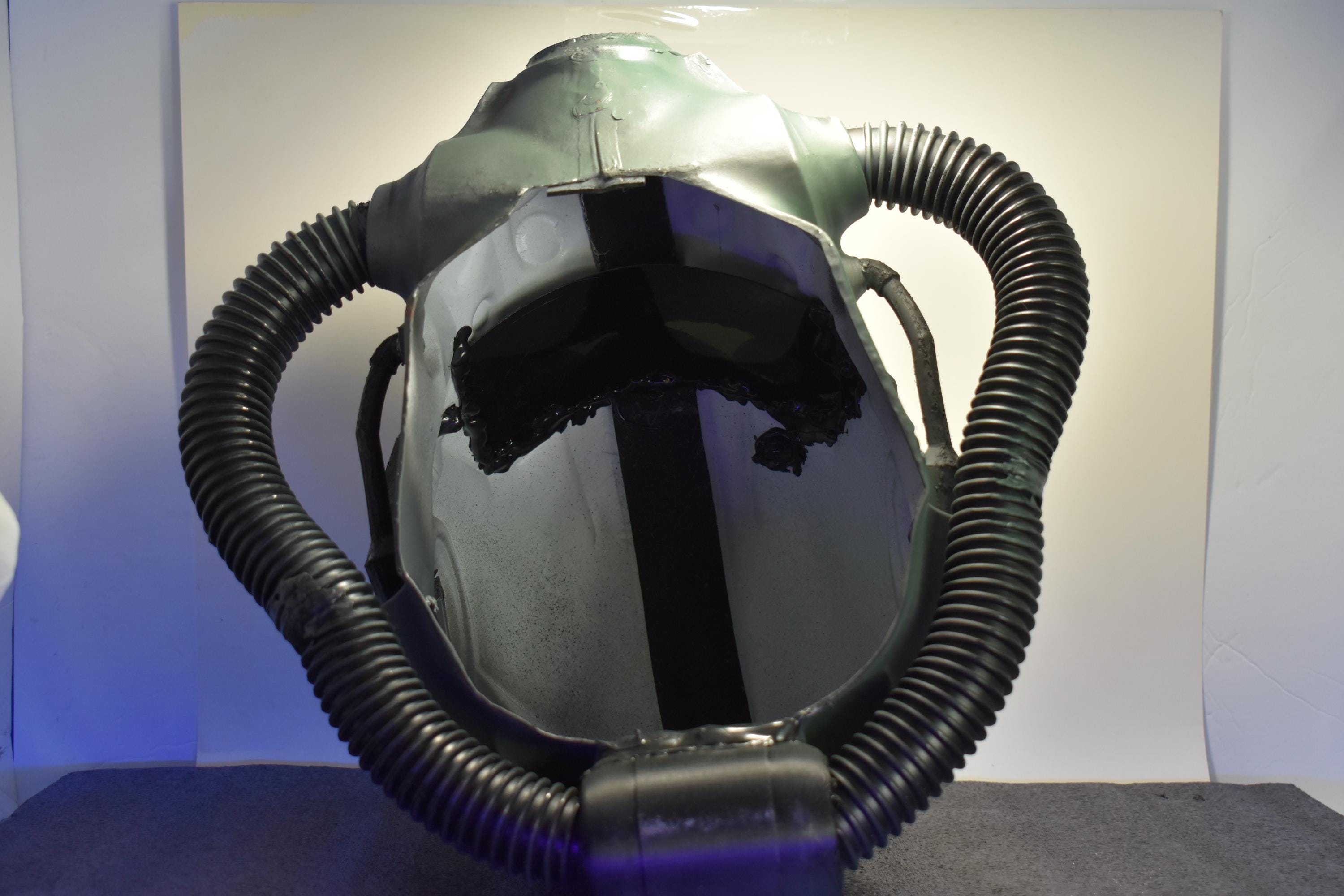 T60 Power Armor Helmet (Pre-War Military Green Paint) - Cosplay Replica - Glow in the Dark Lamp - Vacuum-Formed + Hand-Painted & Weathered